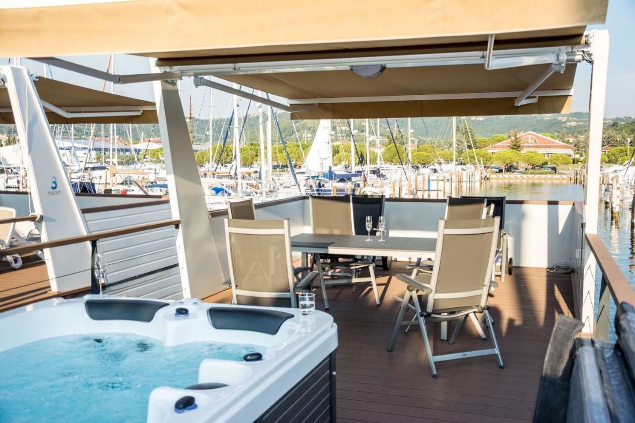 Floating House - Marina Relax Villa Portoroz Exterior photo